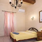 4 Bedroom With Private Pool & Views 纳杜尔
